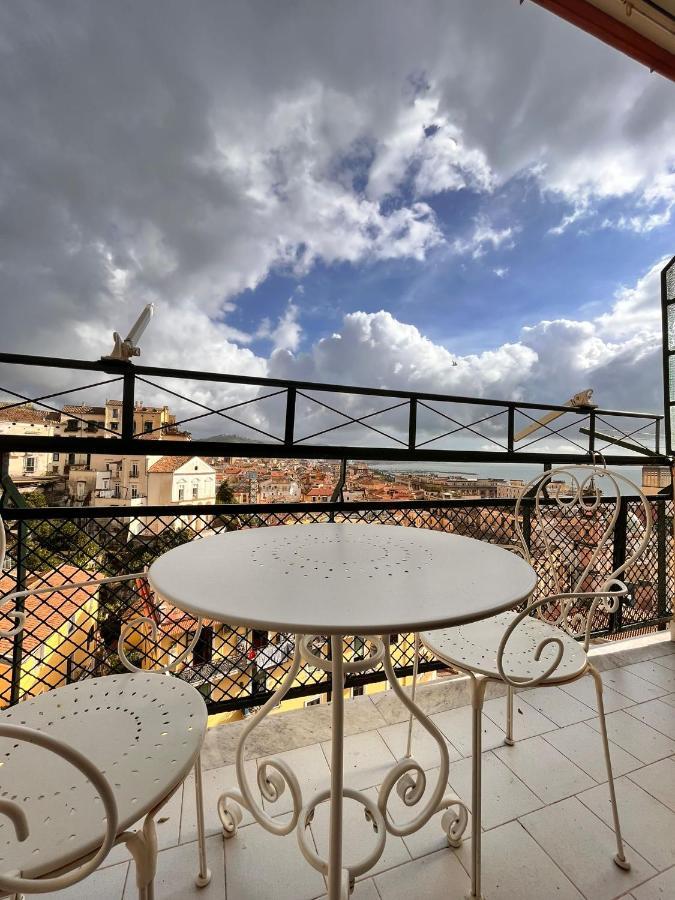Rainbow In Salerno Apartment Exterior foto